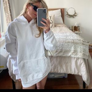 ALL WHITE TALENTLESS HOODIE